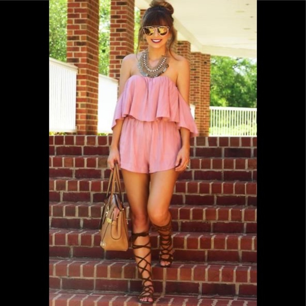 Shop hopes blush romper